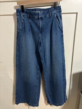 American Rag Women’s Relaxed Wide-Leg Jeans in Medium Blue